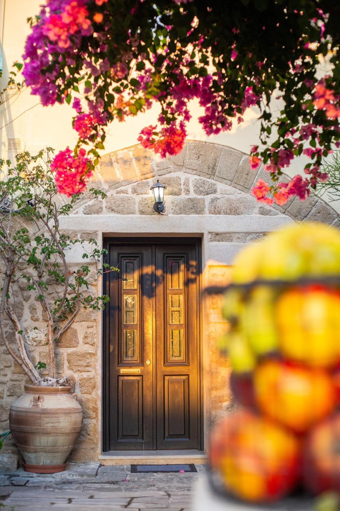 The Old Town House Apartment Rhodes City ภายนอก รูปภาพ