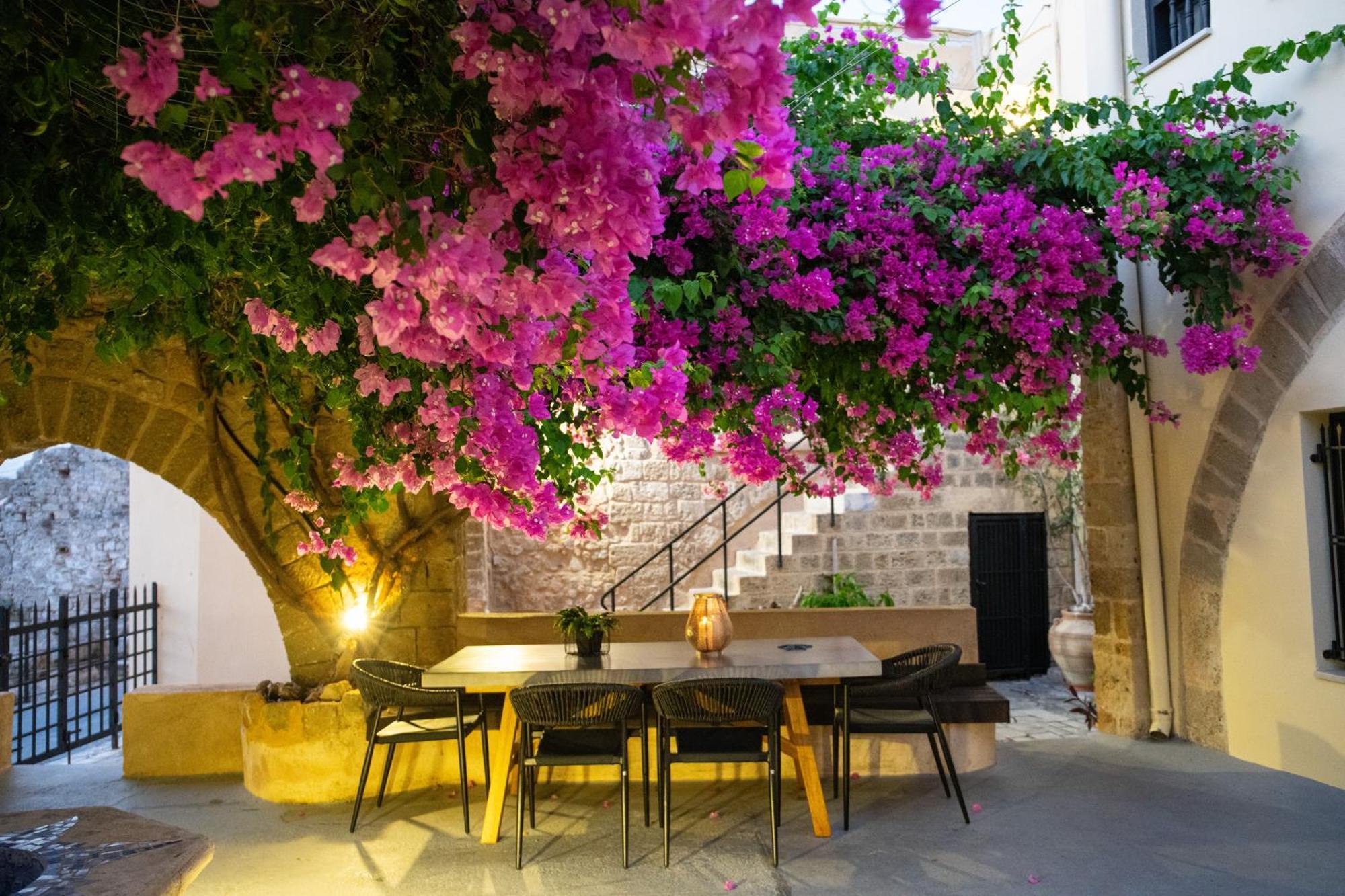 The Old Town House Apartment Rhodes City ภายนอก รูปภาพ