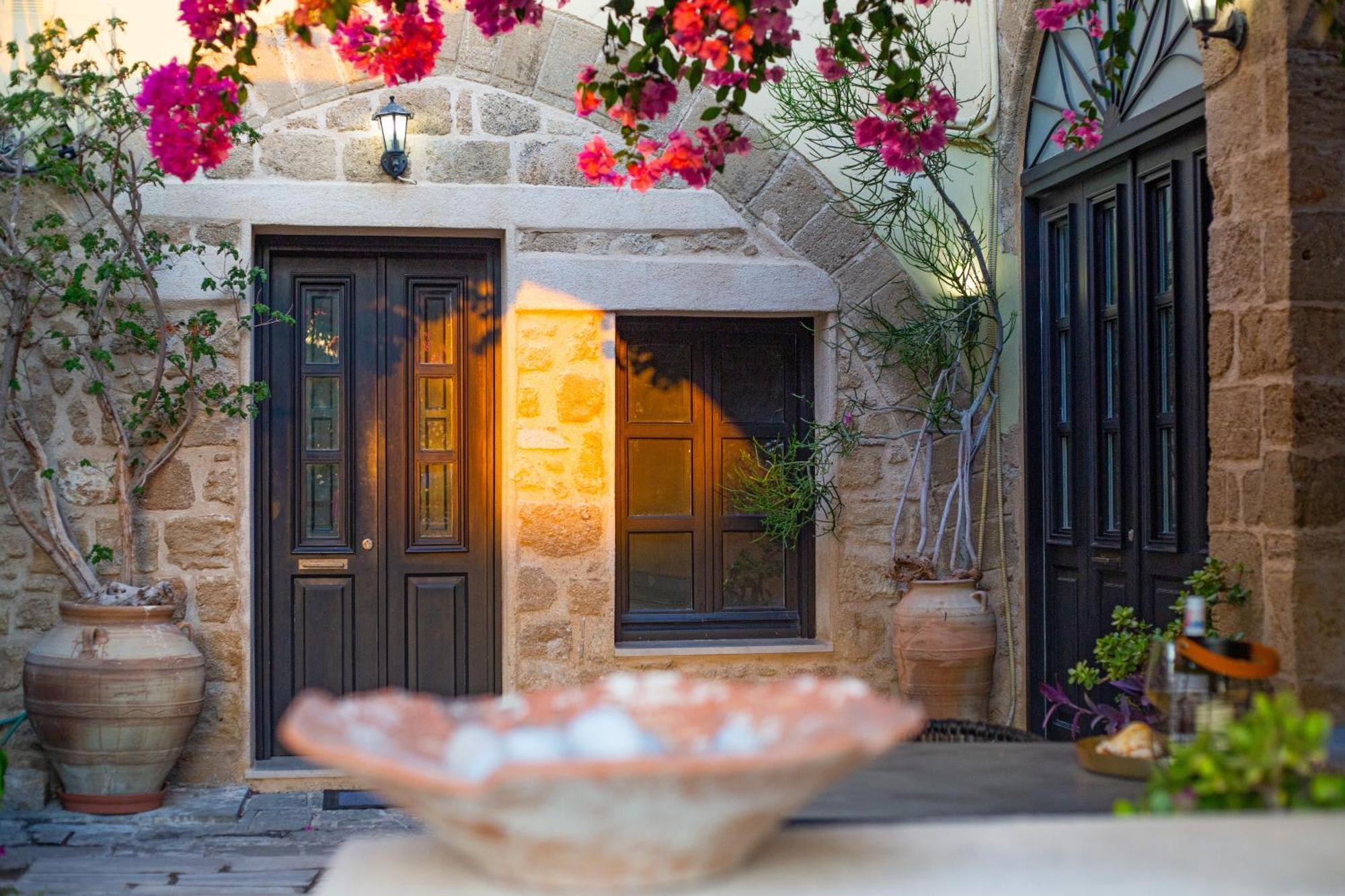 The Old Town House Apartment Rhodes City ภายนอก รูปภาพ