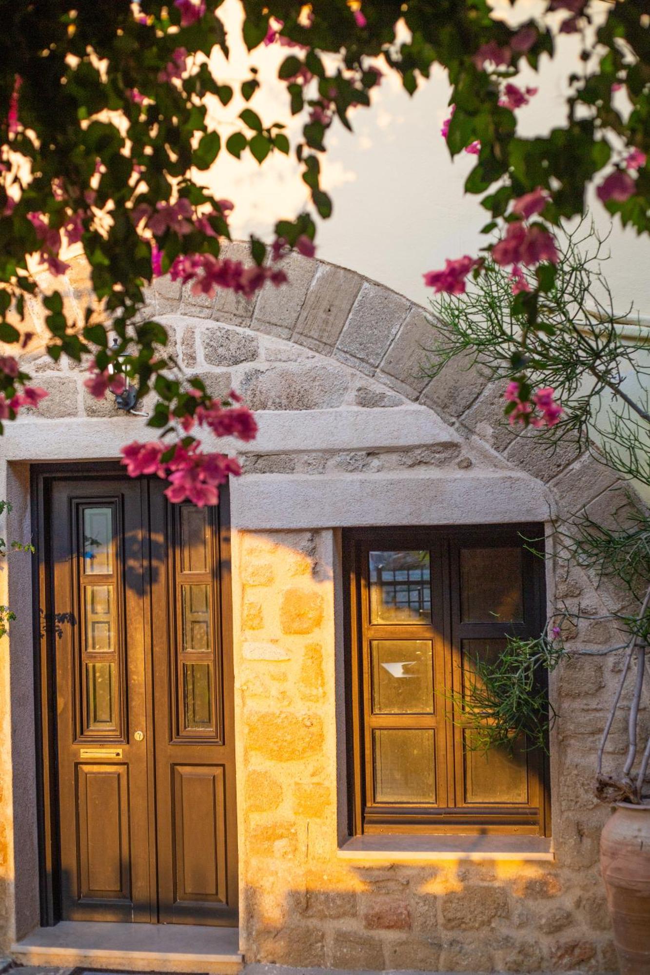The Old Town House Apartment Rhodes City ภายนอก รูปภาพ