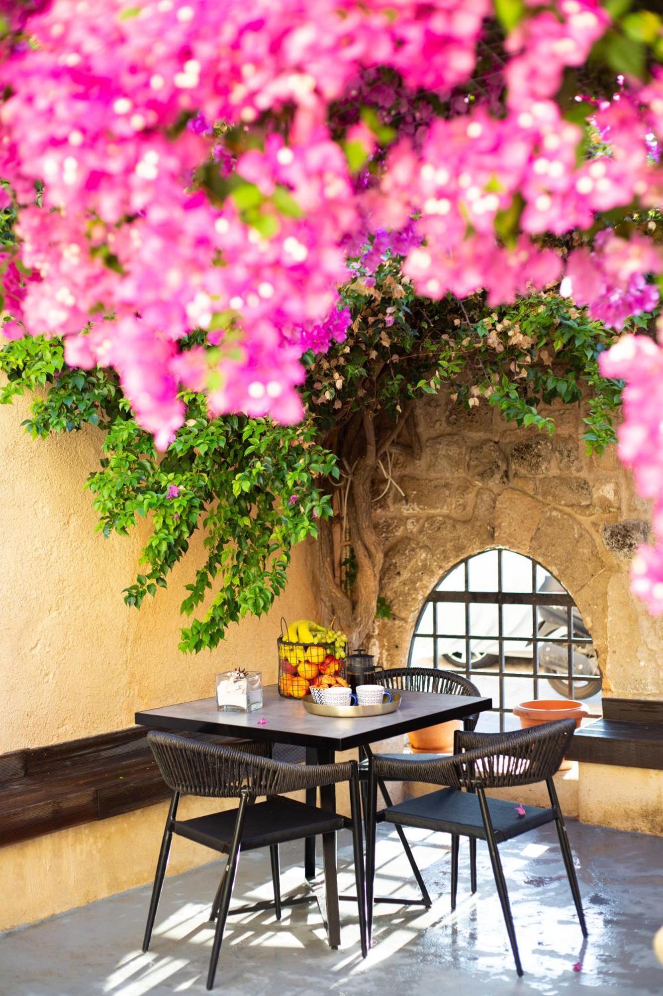 The Old Town House Apartment Rhodes City ภายนอก รูปภาพ