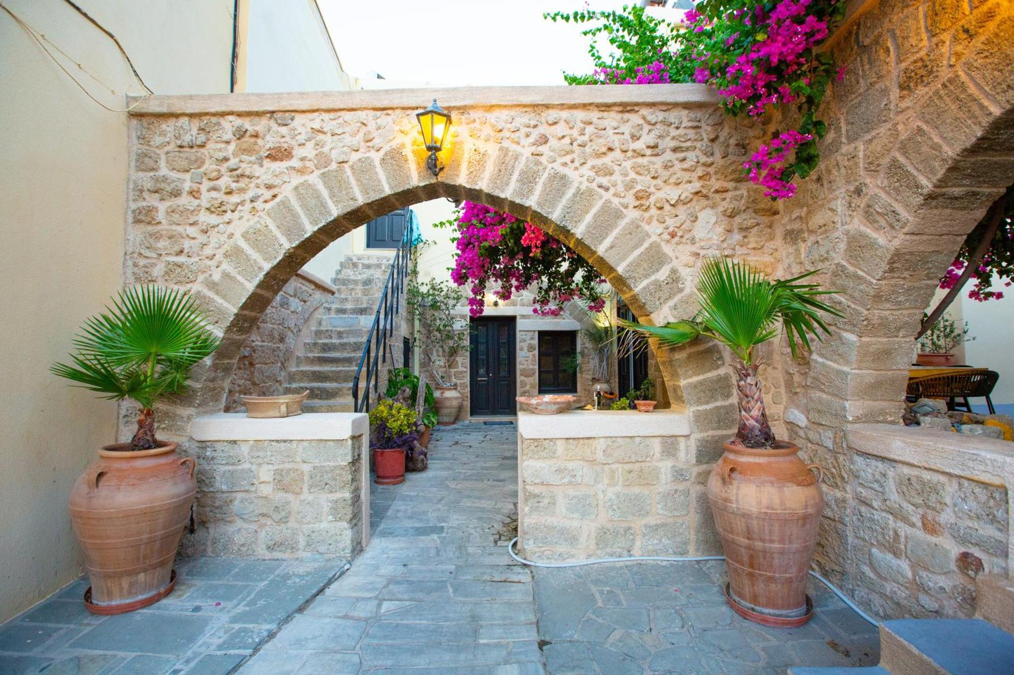 The Old Town House Apartment Rhodes City ภายนอก รูปภาพ