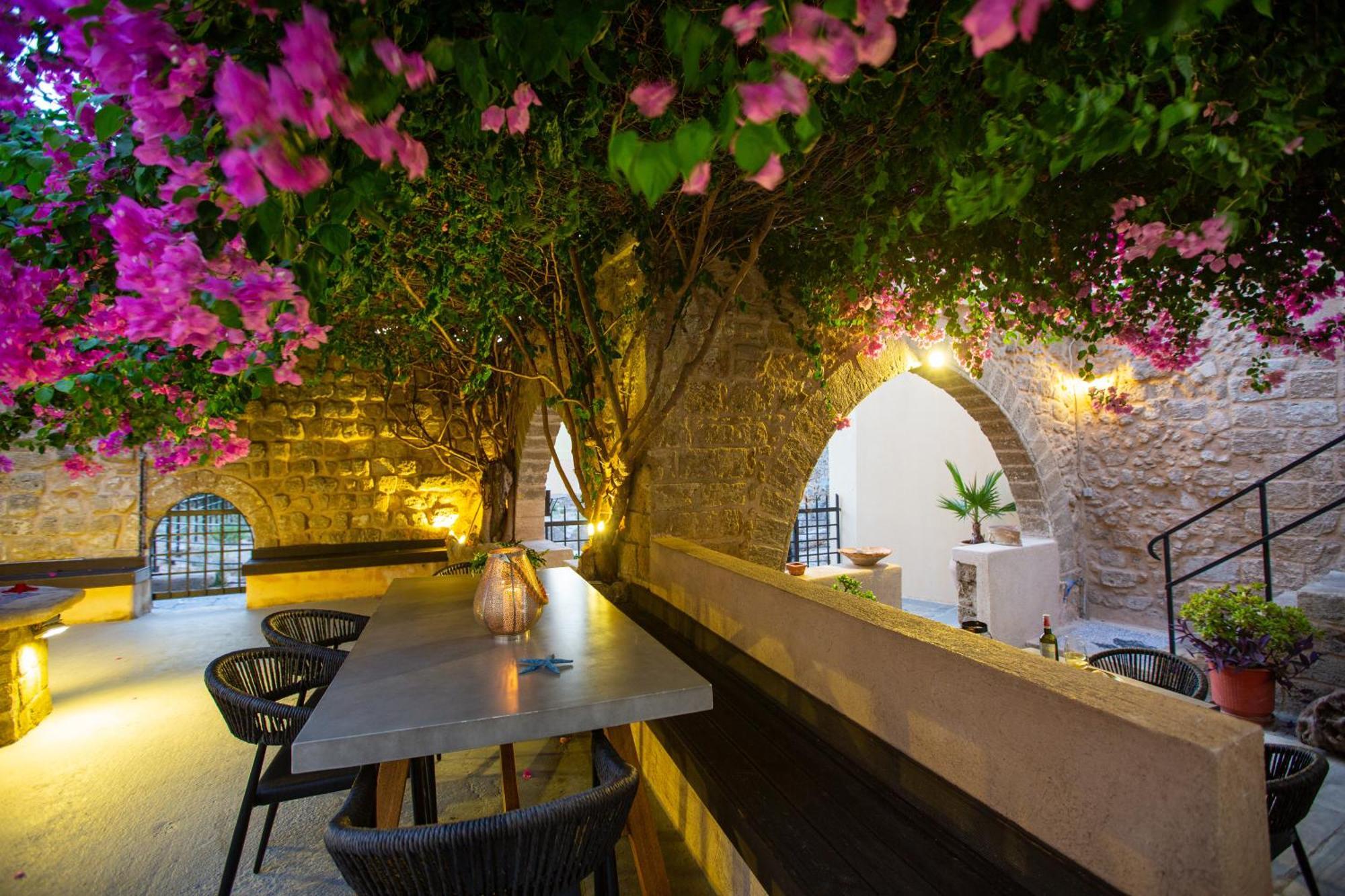 The Old Town House Apartment Rhodes City ภายนอก รูปภาพ