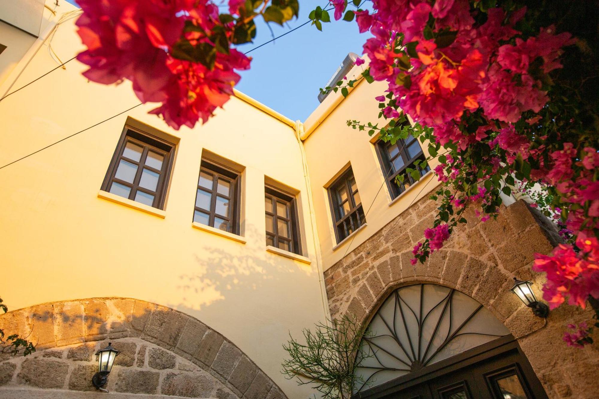 The Old Town House Apartment Rhodes City ภายนอก รูปภาพ
