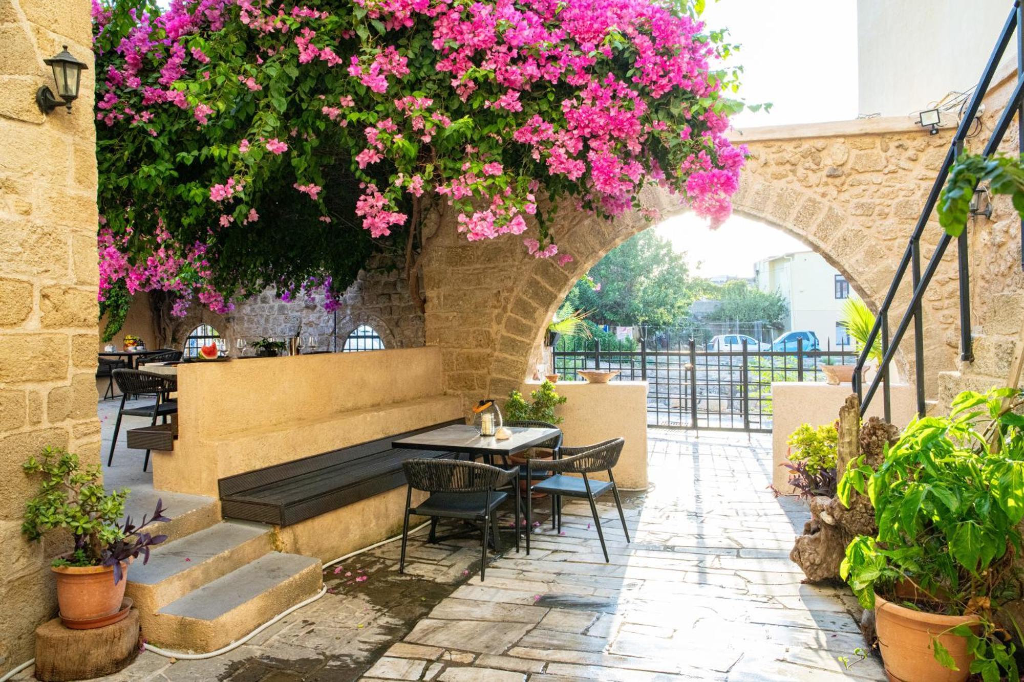 The Old Town House Apartment Rhodes City ภายนอก รูปภาพ
